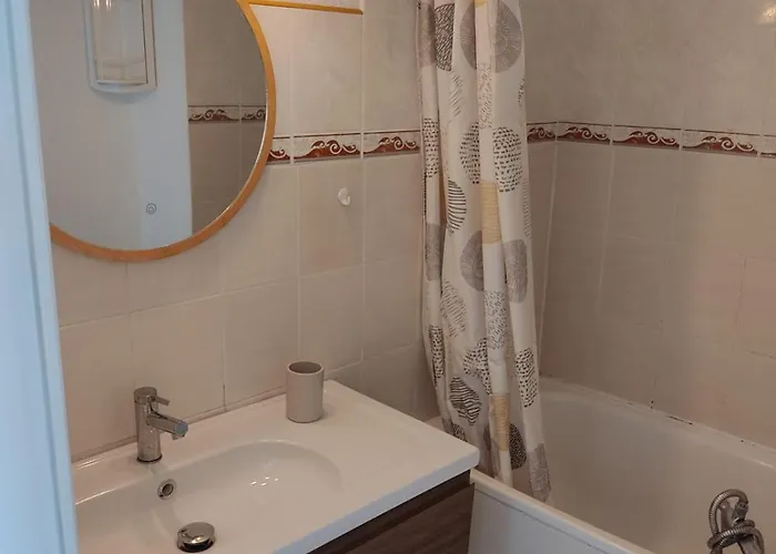 Vue Marina Saint-cyprien * Saint-Cyprien (Pyrenees-Orientales)